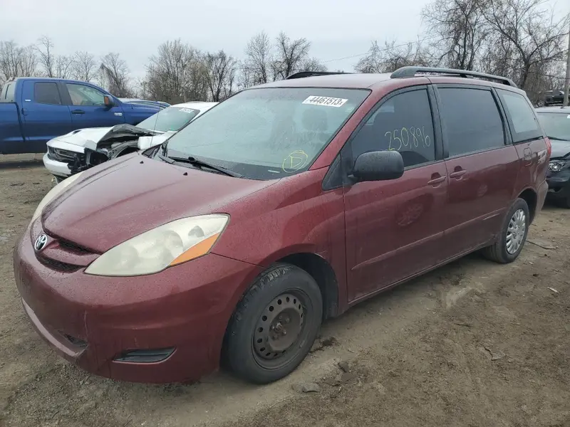 Toyota Sienna 2006г.
