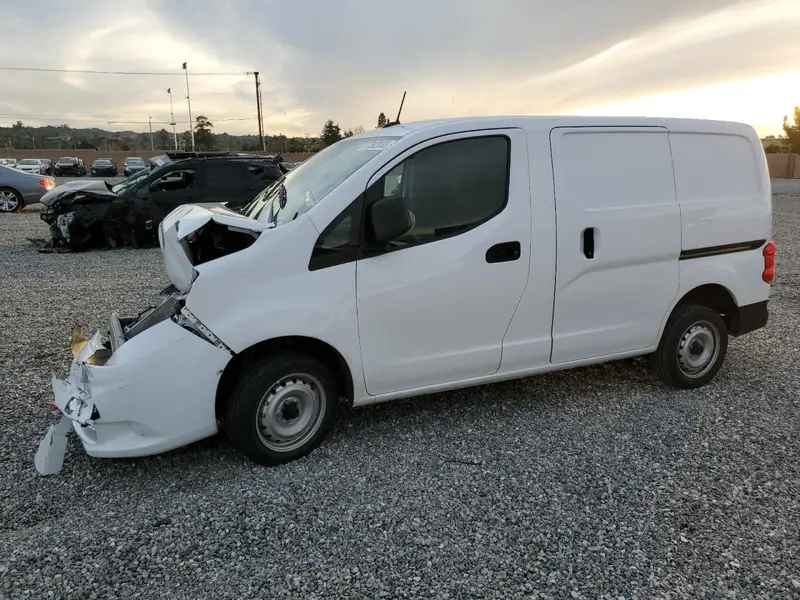 Nissan NV 200 2021г.
