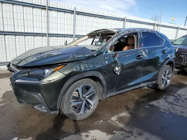 Lexus NX 300 2021г.