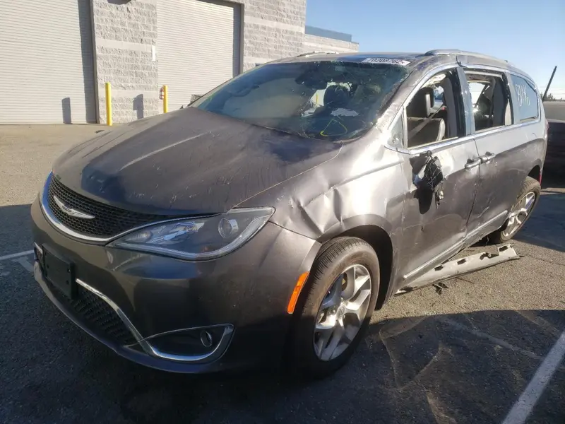 Chrysler Pacifica 2020г.