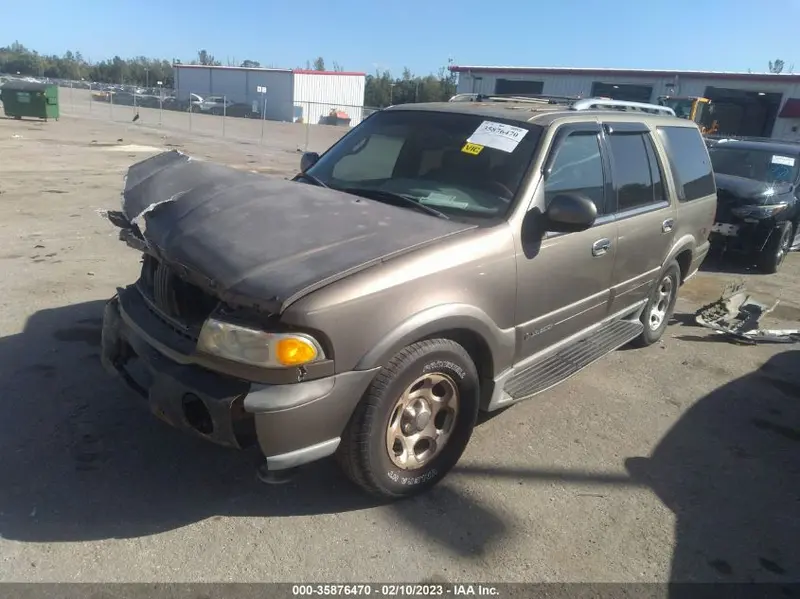 Lincoln Navigator 2001г.