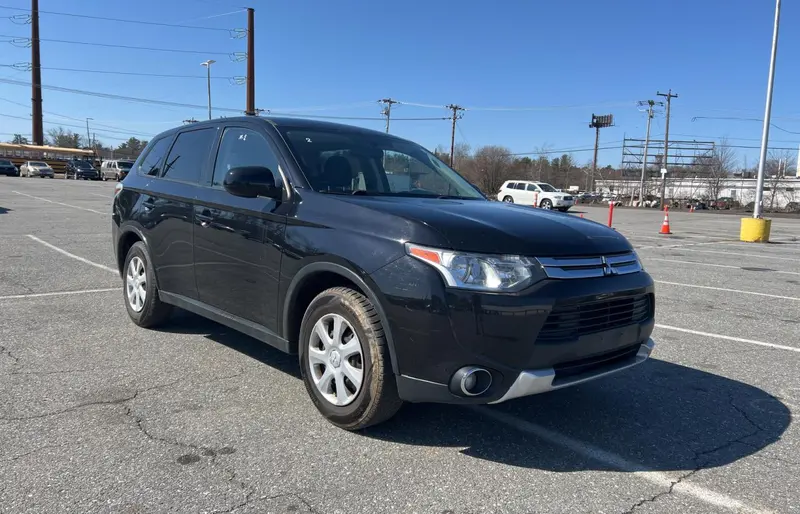 Mitsubishi Outlander 2015г.