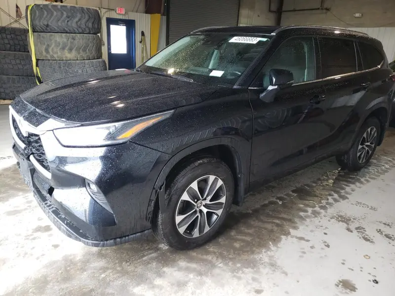 Toyota Highlander 2021г.