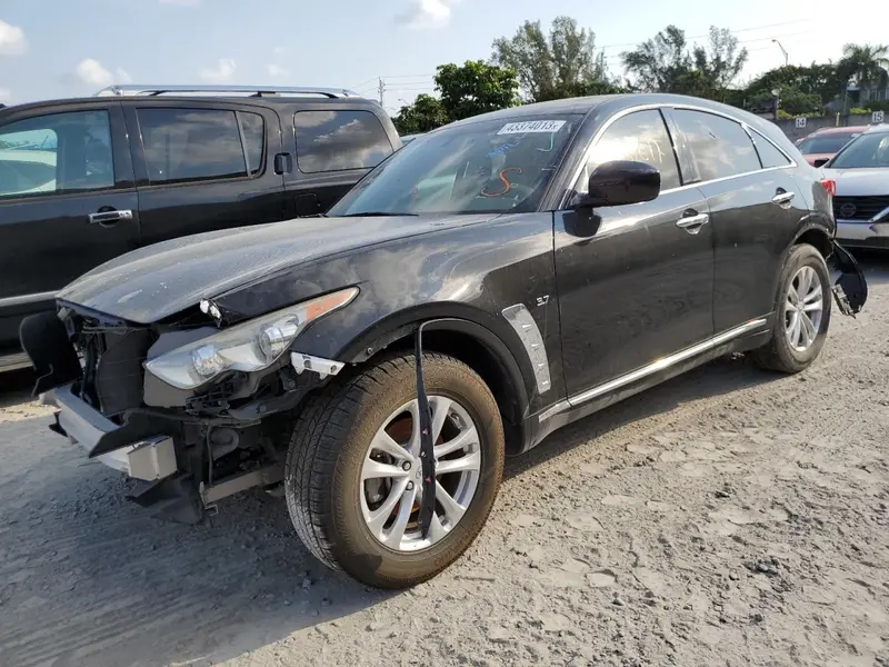 Infiniti QX70 2017г.