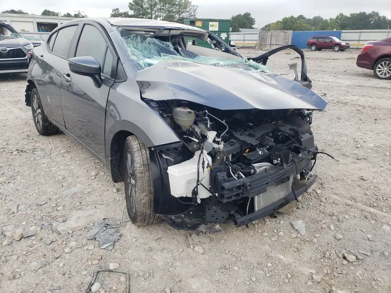 Nissan Versa 2021г.