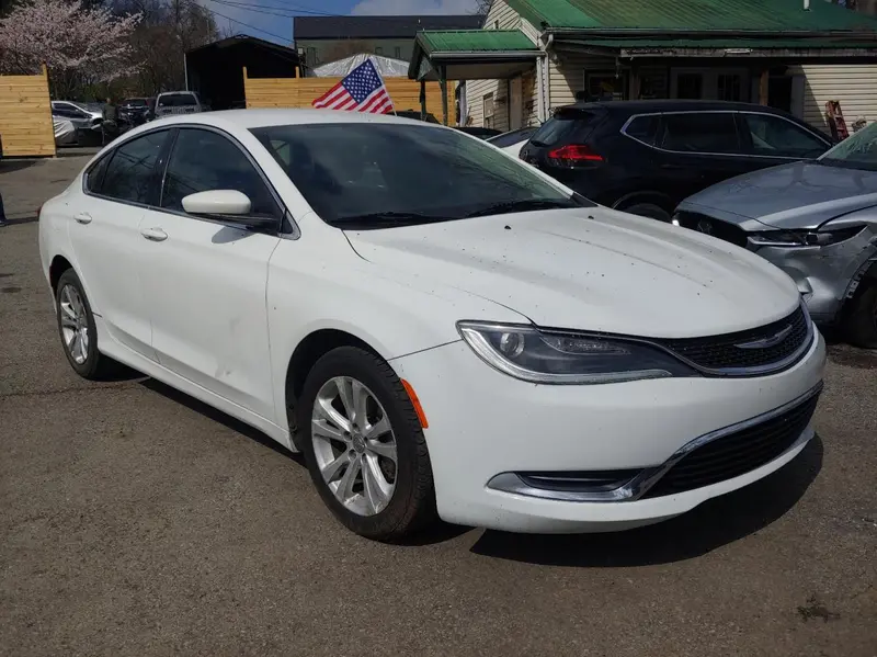 Chrysler 200 2015г.