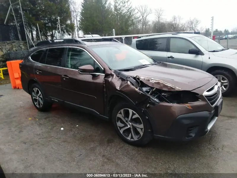 Subaru Outback 2021г.