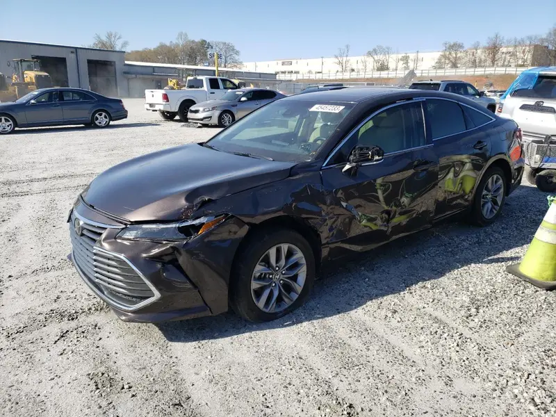 Toyota Avalon 2019г.