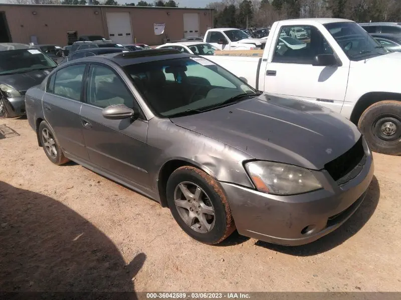 Nissan Altima 2005г.