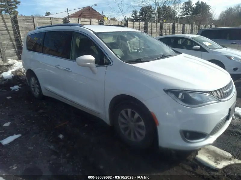Chrysler Pacifica 2019г.