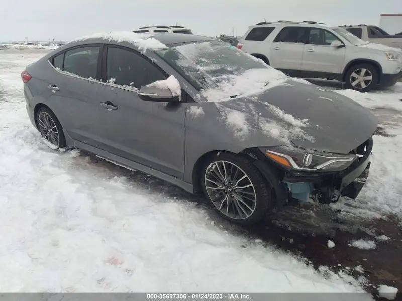 Hyundai Elantra 2017г.