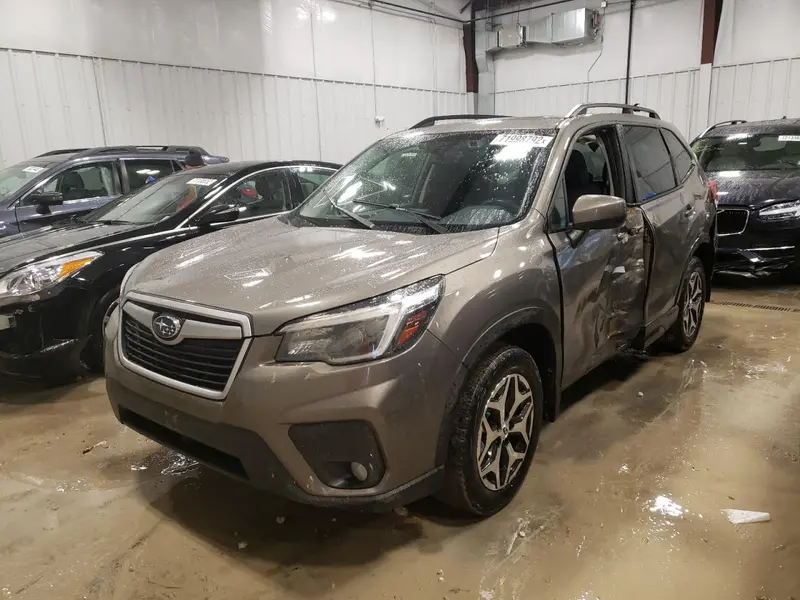 Subaru Forester 2021г.