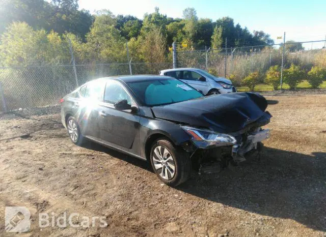 Nissan Altima 2019г.