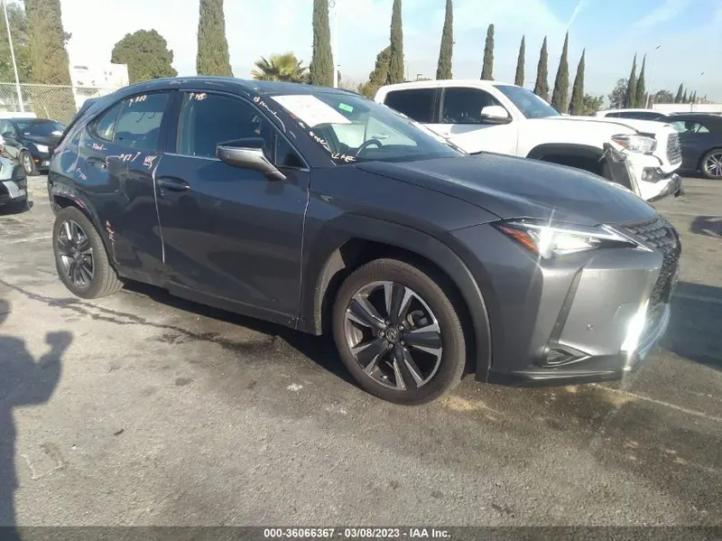Lexus UX 200 2021г.