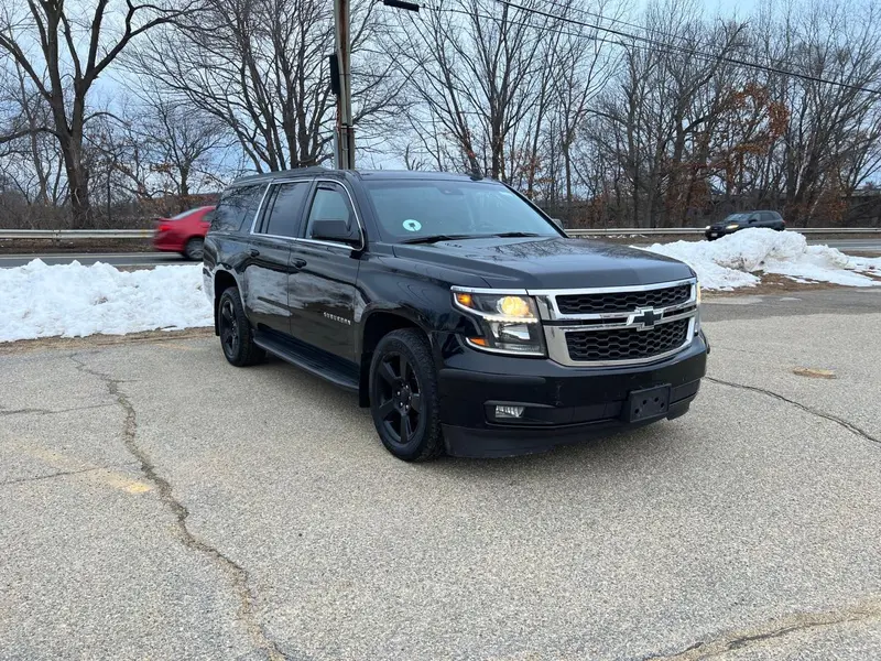 Chevrolet Suburban 2017г.