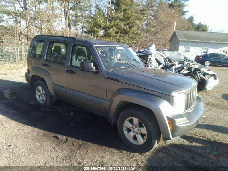 Jeep Liberty 2012г.