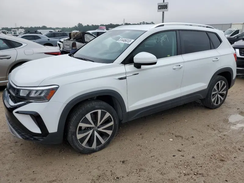 Volkswagen Taos 2022г.