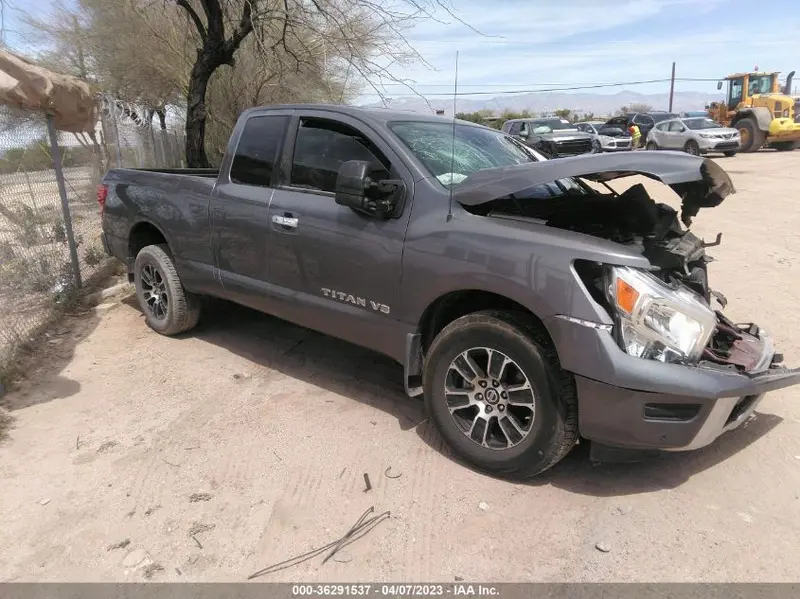 Nissan Titan 2020г.