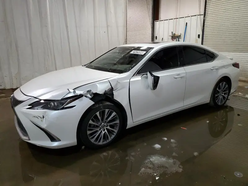 Lexus ES 350 2021г.