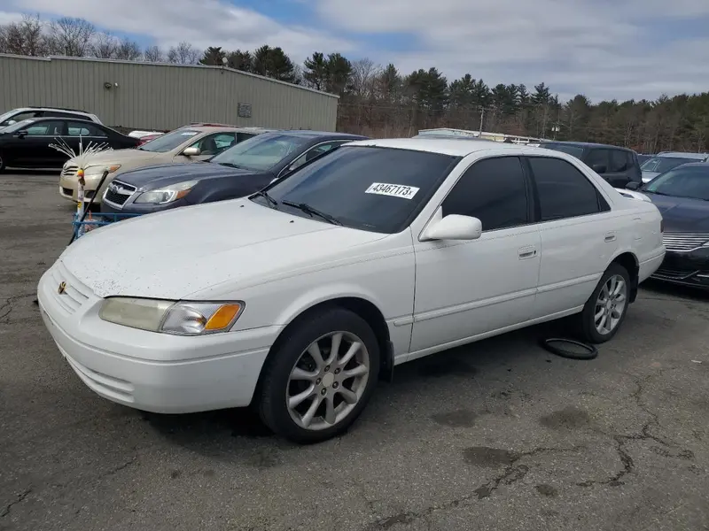Toyota Camry 1998г.