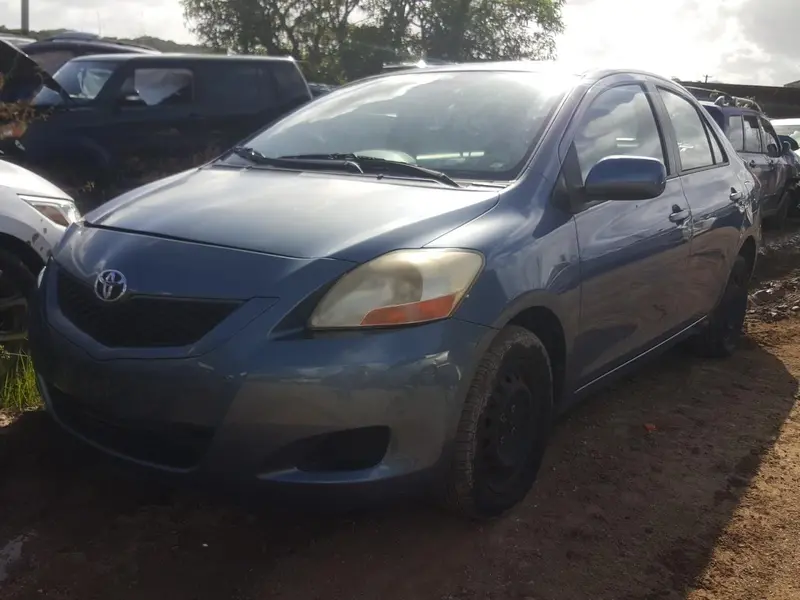 Toyota Yaris 2011г.