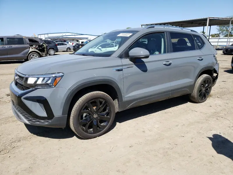 Volkswagen Taos 2022г.