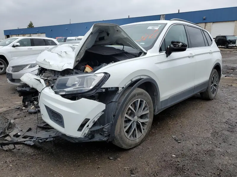 Volkswagen Tiguan 2021г.