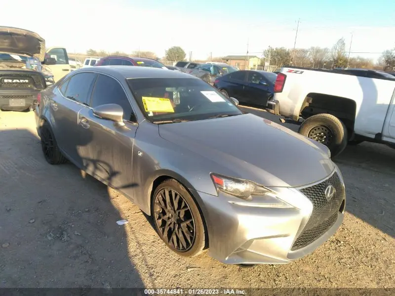 Lexus IS 2015г.