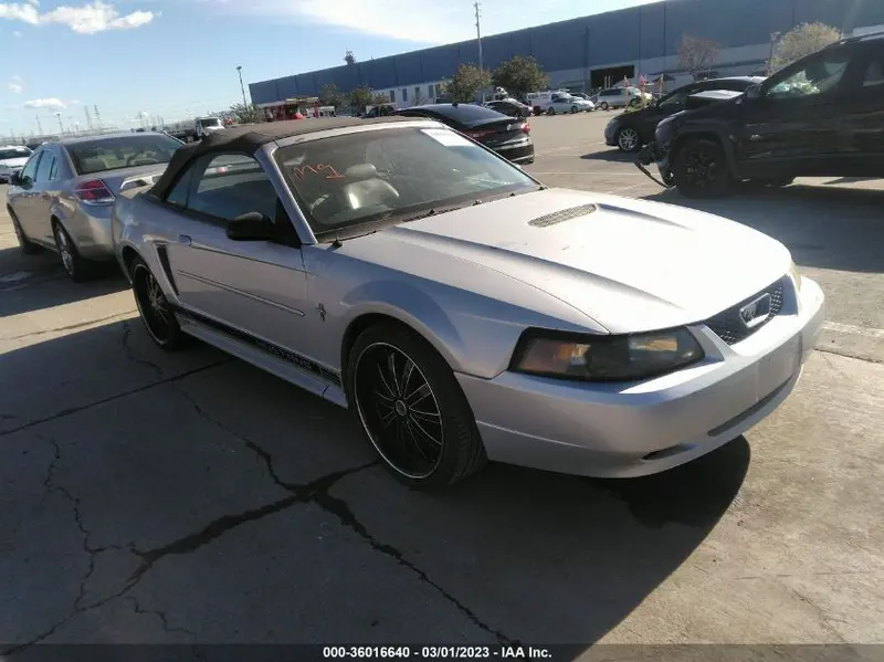 Ford Mustang 2002г.