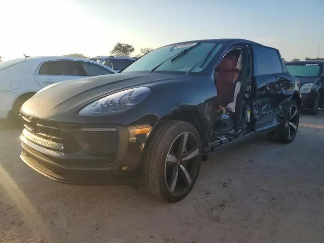 Porsche Macan 2023г.