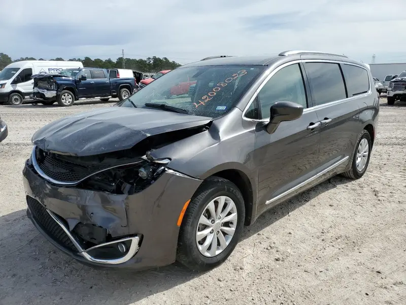 Chrysler Pacifica 2019г.