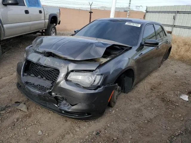 Chrysler 300 2021г.
