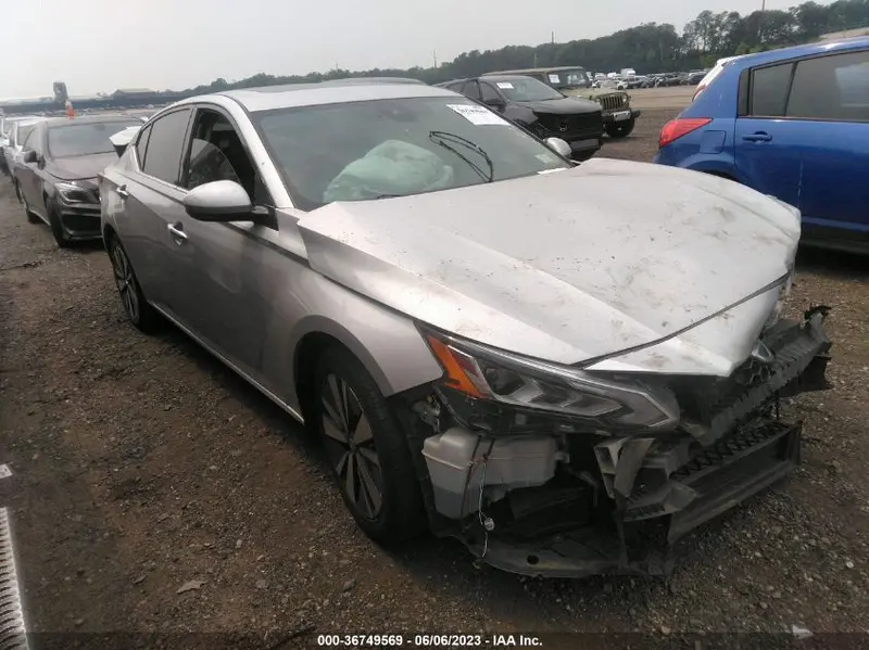 Nissan Altima 2019г.