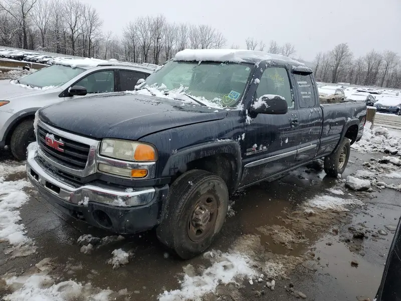 GMC Sierra 2500HD 2005г.