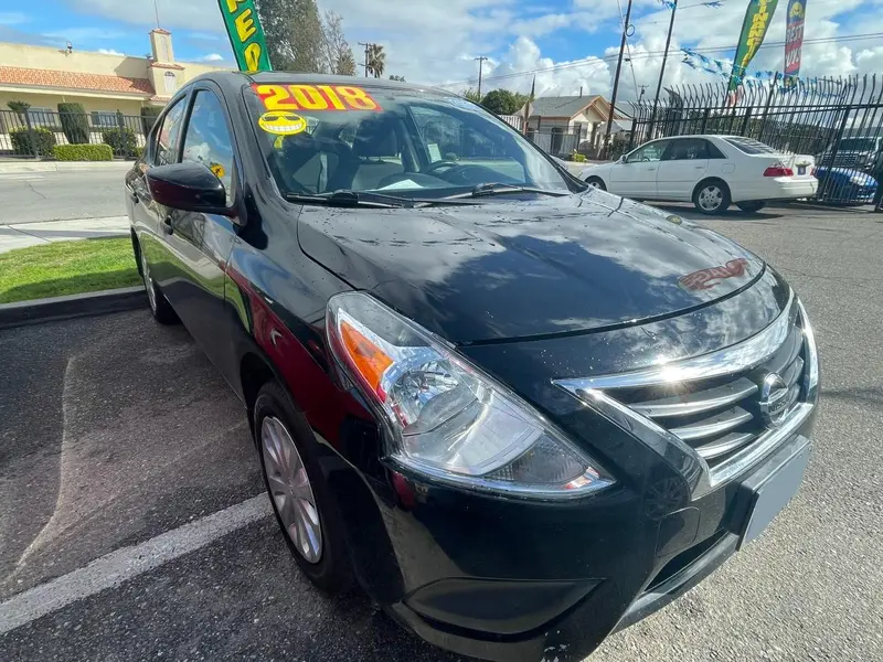 Nissan Versa 2018г.