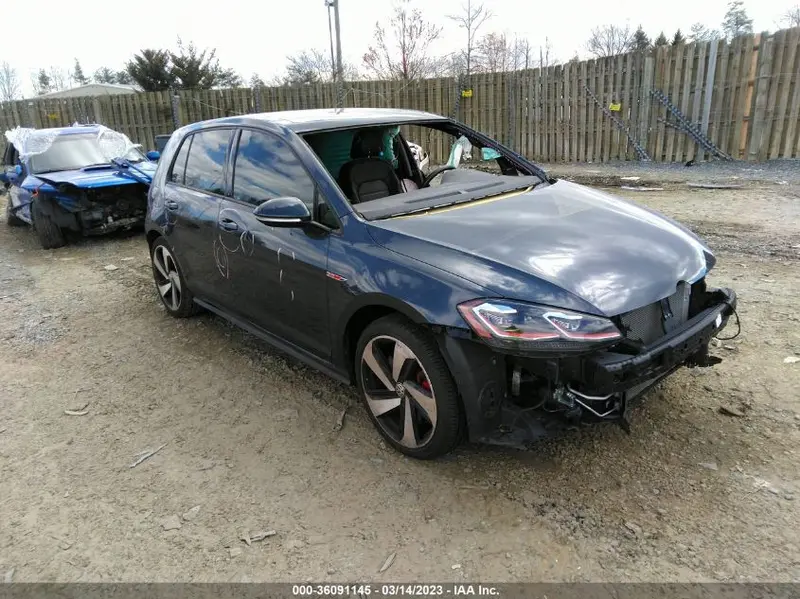 Volkswagen Golf GTI 2019г.