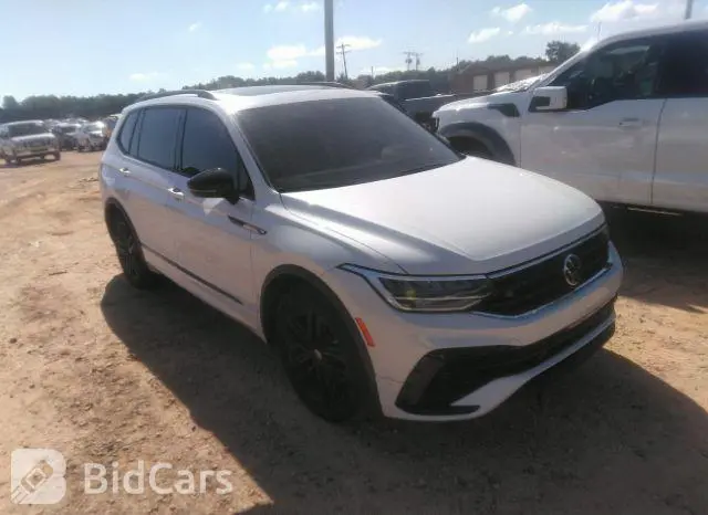 Volkswagen Tiguan 2022г.