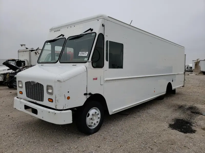 Freightliner MT 55G Front Gasoline Engine Walk In Van Chassis 2012г.