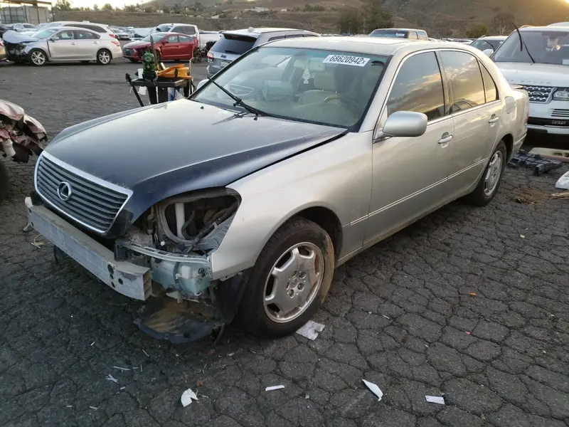 Lexus LS 430 2002г.