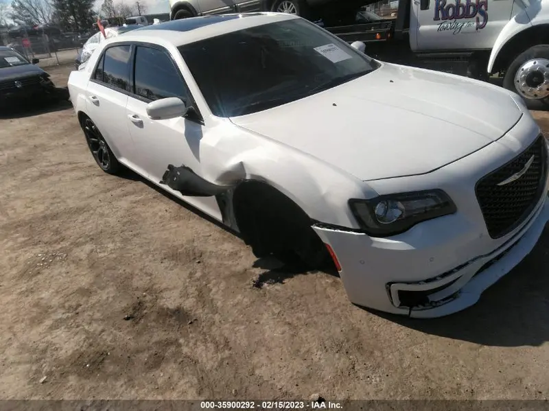 Chrysler 300 2020г.