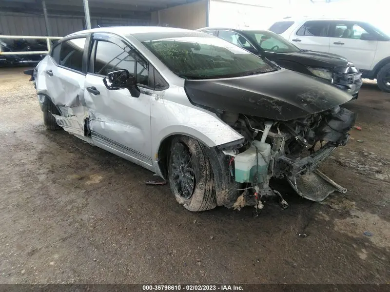 Nissan Versa 2021г.