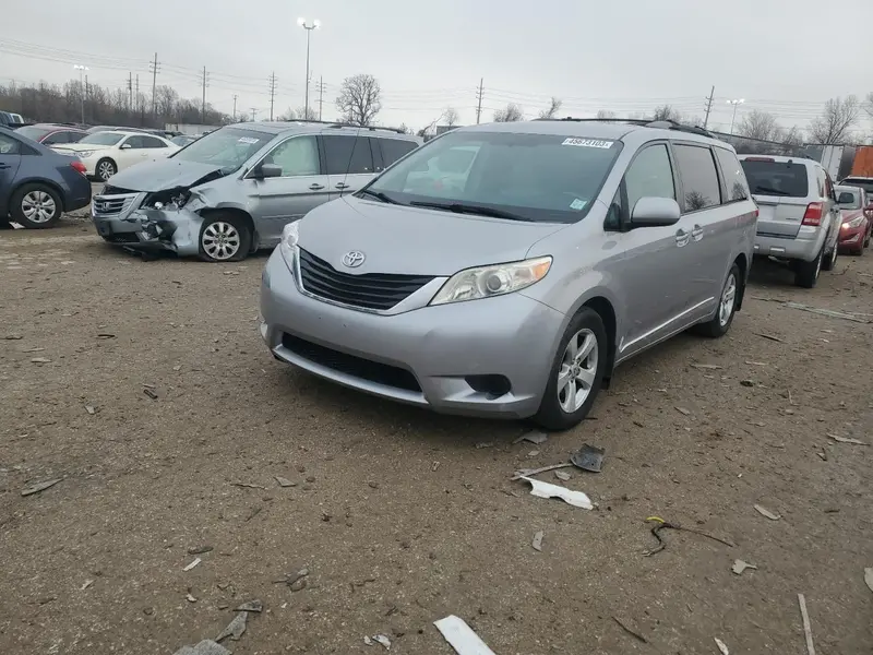 Toyota Sienna 2012г.