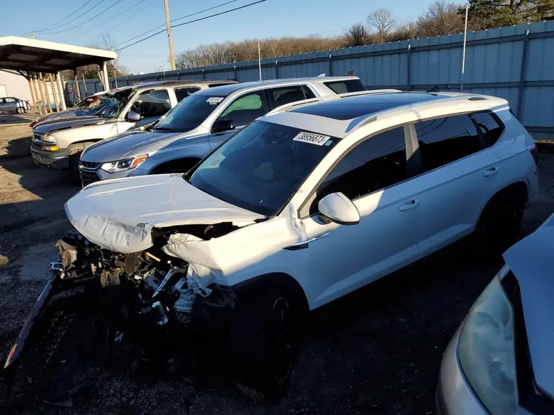 Volkswagen Taos 2022г.