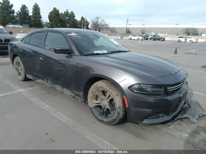Dodge Charger 2015г.