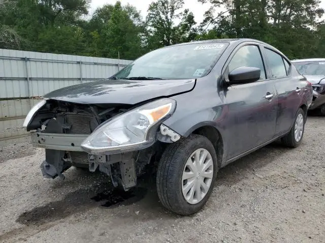 Nissan Versa 2019г.