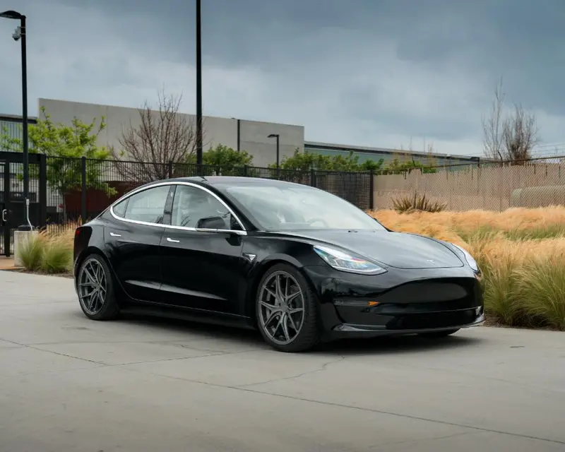 Tesla Model 3, Black