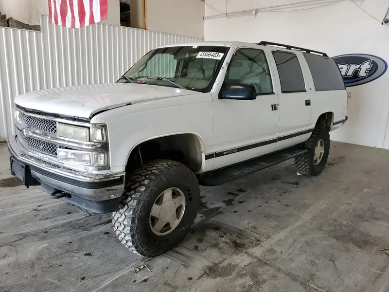 Chevrolet Suburban 1999г.