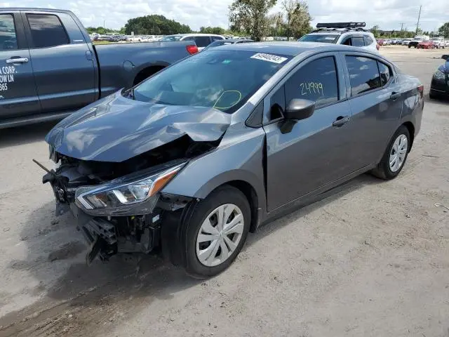 Nissan Versa 2021г.