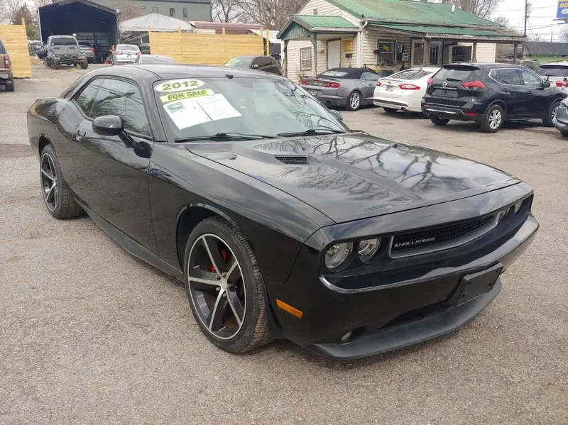 Dodge Challenger 2012г.