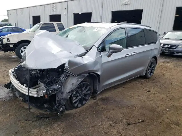 Chrysler Pacifica 2021г.